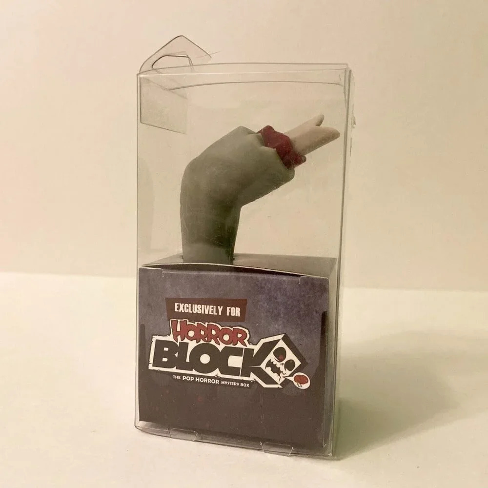 2015 Zombie Finger Wine  Stopper Horror Block Exclusive Halloween